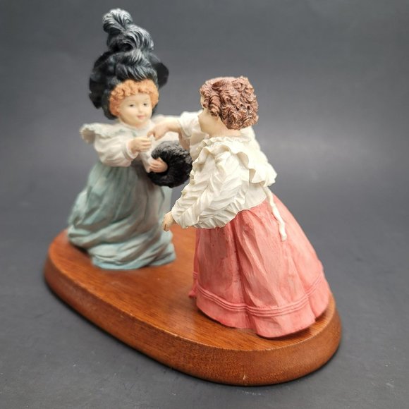 Maud Humphrey A Pleasure to Meet You Two Girls Limited Edition Figurine PD012 - Picture 2 of 7